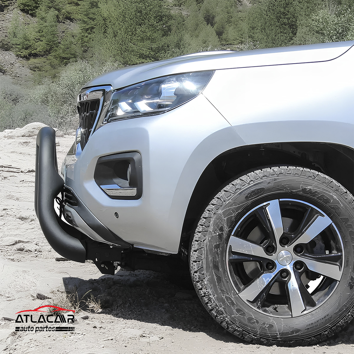 Tumbaburros De Parilla 4x4 Nissan Np300 2016-2021 Negro