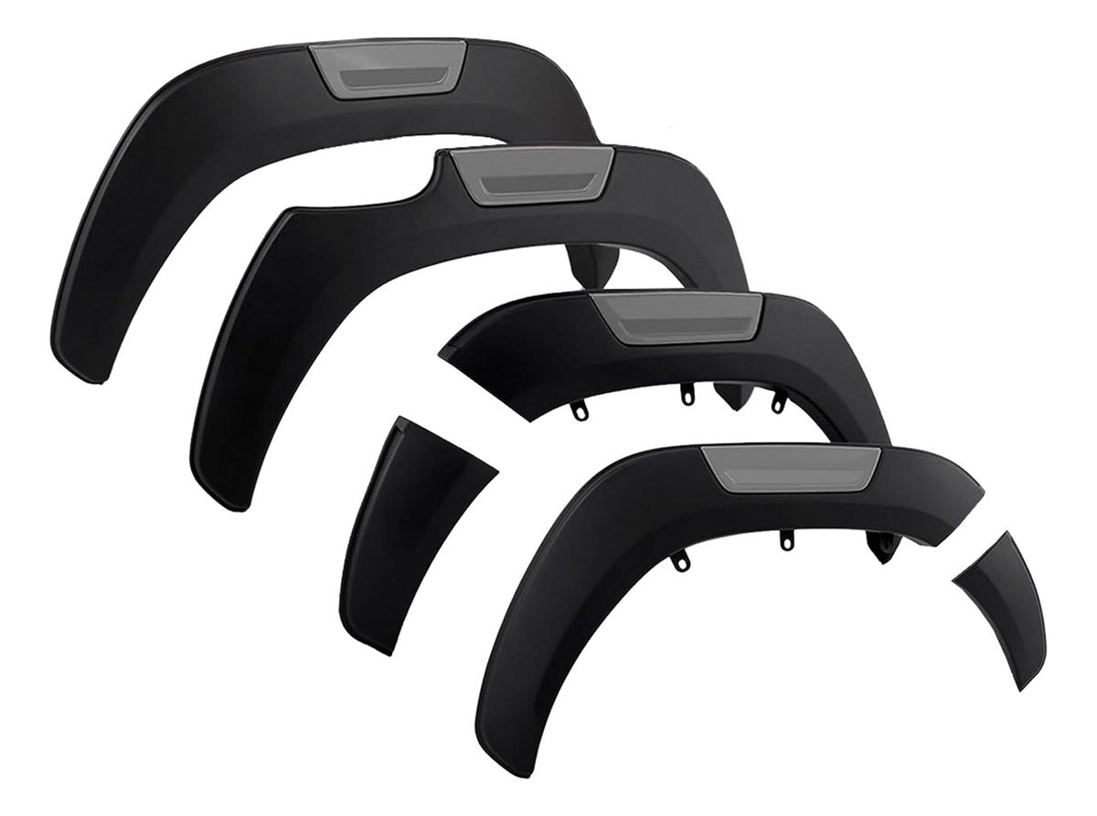 Cantoneras Toyota Hilux Revo 2021+