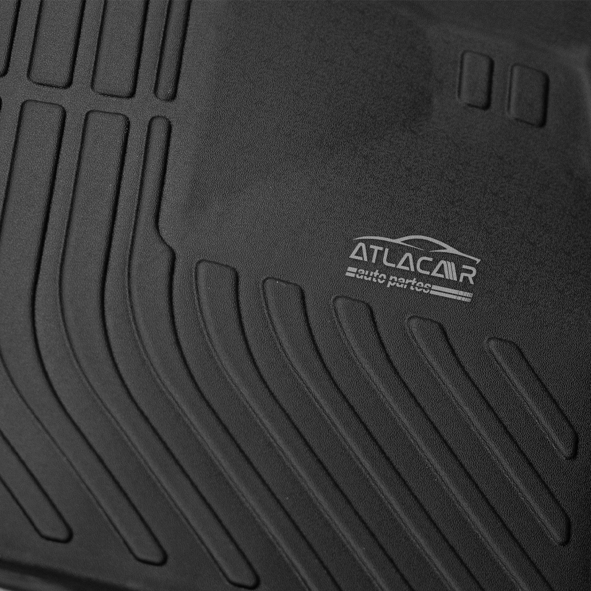 Juego De Tapetes Para Auto Uso Rudo Mitsubishi L200 15-21